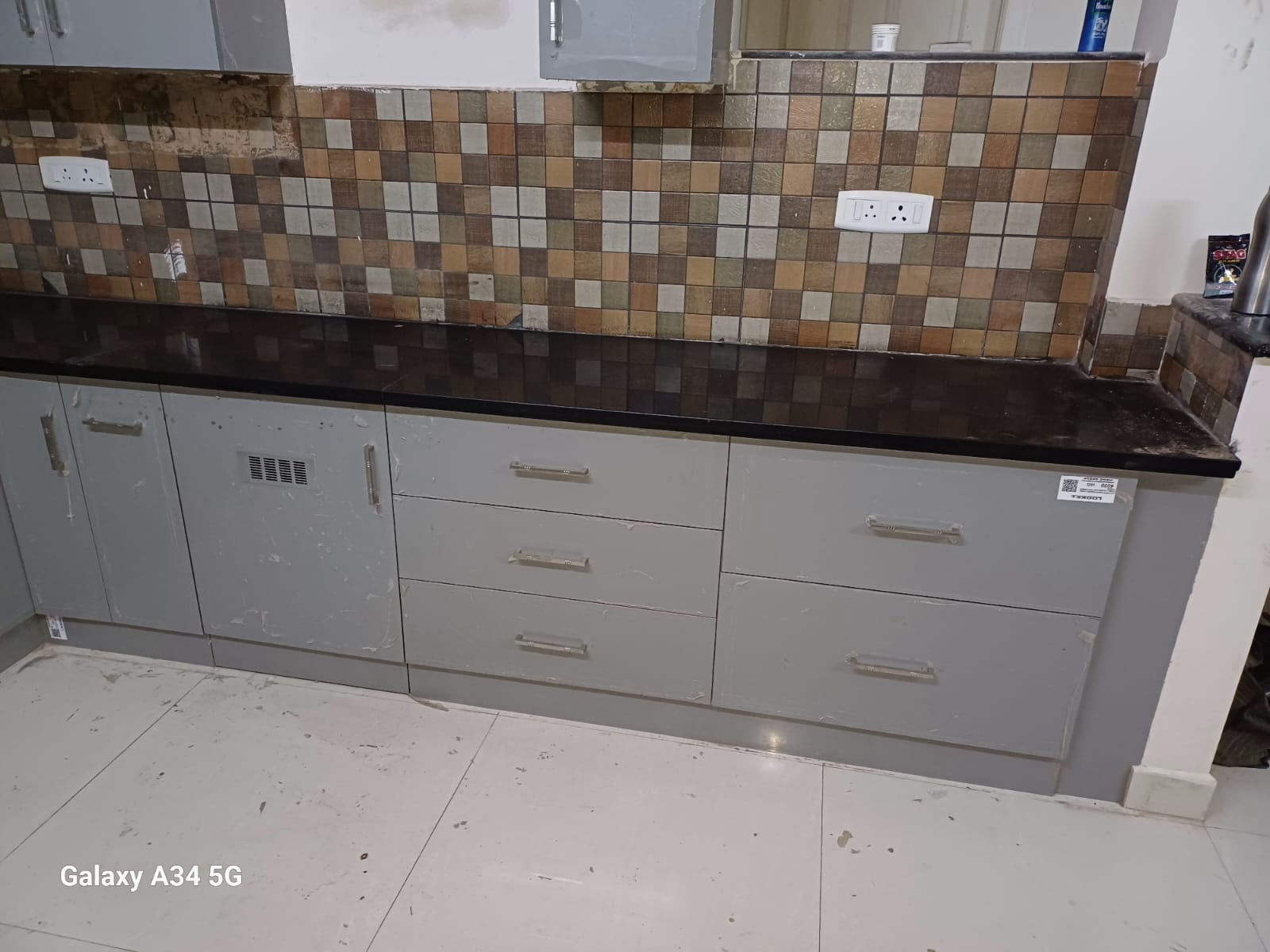 L-shape Kitchen